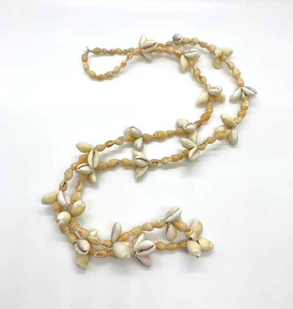 Vintage Seashell Necklace - image 1