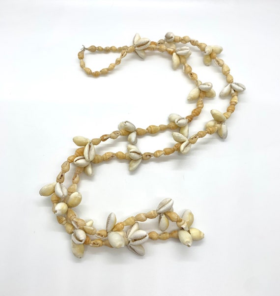 Vintage Seashell Necklace - image 1