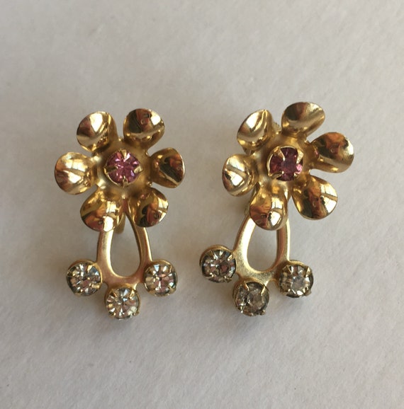 Gold Tone Flower Dangle Earring