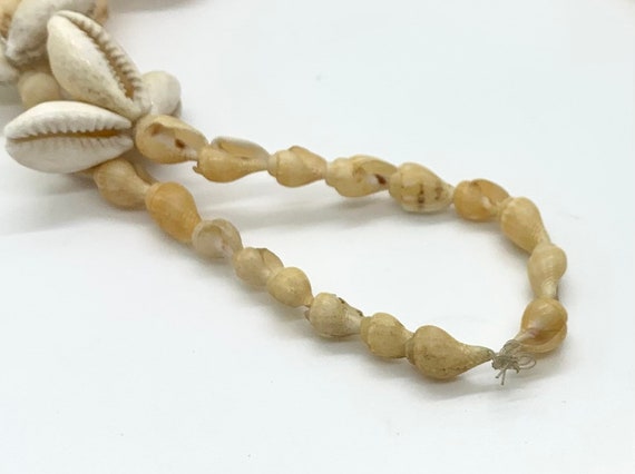 Vintage Seashell Necklace - image 5