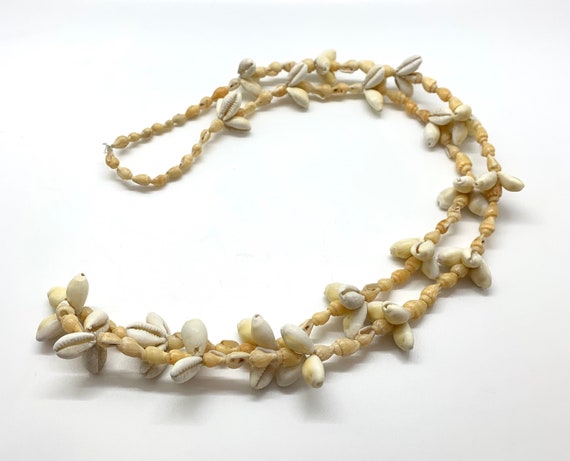 Vintage Seashell Necklace - image 2