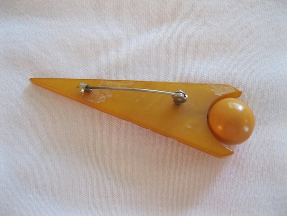 Vintage Bakelite Deco Style Pin - image 2