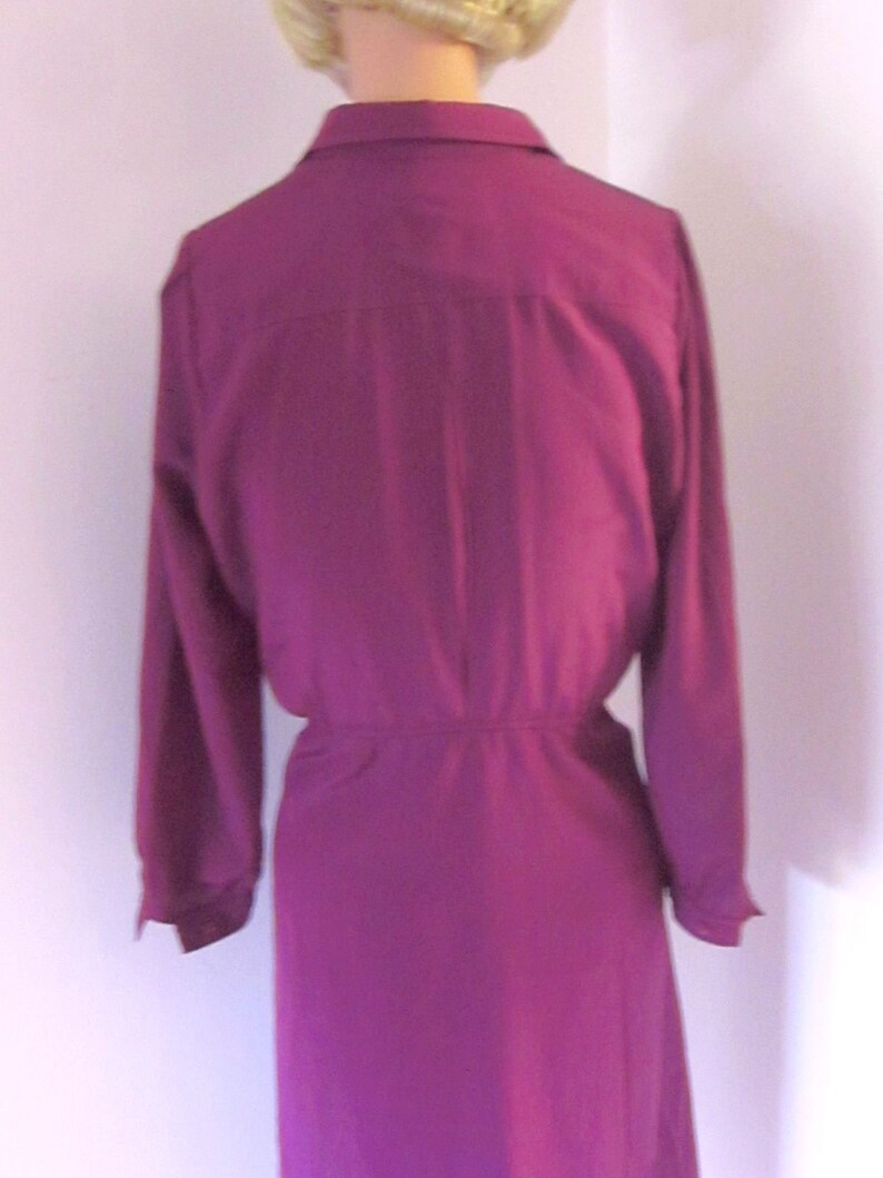 Retro SASSOON SHIRTWAIST DRESS 80/'s Rich Maroon Polyester Secretary Sophisticated Dress 34 Sleeves Front Tab Pockets Back Pleat Full Skirt