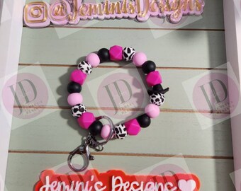 Beaded Bangle Cowboy hat hot pink & black cow print Keychain/beaded Bangle for her/pink and black cowboy wristlet/bangle cow wristlet