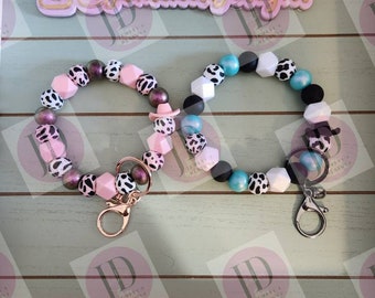 Beaded Bangle Cowboy hat pink or turquoise pearlized Keychain/beaded Bangle for her/pink or turquoise cowboy wristlet Bangle bracelet