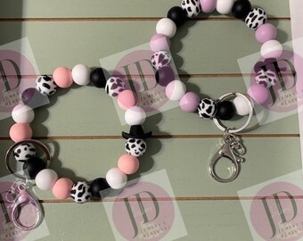 Made to order Beaded Bangle Cowboy hat lavender or pink cow print Keychain/beaded Bangle for her/pink or lavender cowboy wristlet