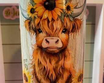 Highland baby cow sunflower , distressed wood and flowers, 40oz , yellow tumbler,  Highland baby cow & flowers  tumbler, gift for her