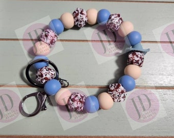 Beaded Bangle Cowboy hat blue/ tan Keychain/beaded Bangle for her/brown/blue/ tan cowboy wristlet Bangle bracelet