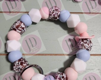 Ready to Ship Beaded Bangle Cowboy hat white,pink & brown Keychain/beaded Bangle for her/brown cowboy wristlet Bangle bracelet