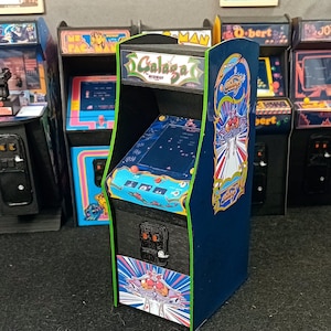1/12 skala Puppenhaus Miniatur Galaga Arcade Schrank für Actionfiguren oder Dioramen