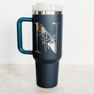 Personalized 40oz tumbler with handle and straw, custom engraved cup, 40oz stainless steel water bottle, travel water bottle, mom cup