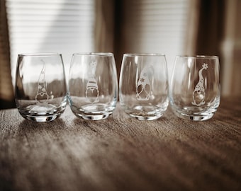 Summer Gnome set of 4 Stemless Wine Glass- Etched wine glass - gnome wine glass - gnome gift - custom gift - gnome etched glass