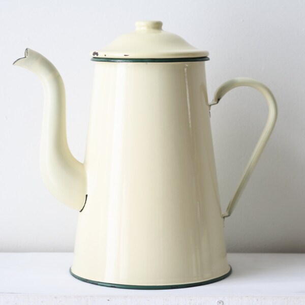 Pretty. Vintage French enamel beige coffee pot 1900s. French vintage pot. French enamel pot. French item enamel. Enamel jug. Enamelware.