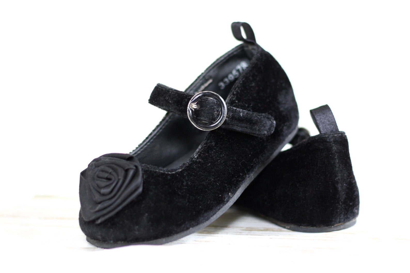 adorable. french baby shoes. baby girl moccasins. baby shoes. baby ballet shoes, baby girl shoes, baby maryjanes, baby sandals.