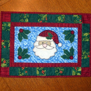 PDF Pattern Santa Table Runner, Christmas Table Runner, Christmas Table Topper Pattern, Santa Quilt Pattern, Sewing Pattern, Tutorial, DIY image 3