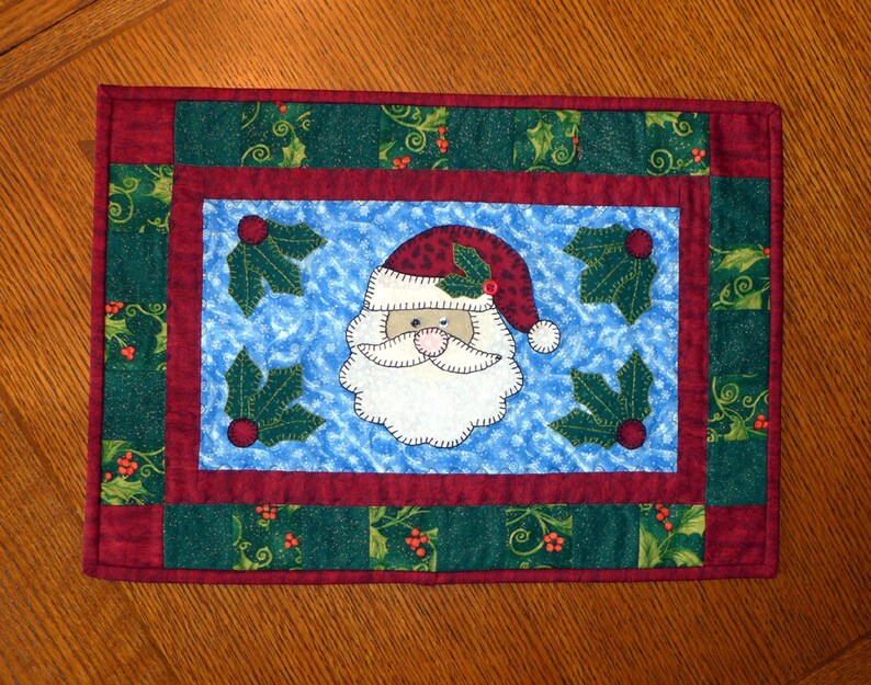 PDF Pattern Santa Table Runner, Christmas Table Runner, Christmas Table Topper Pattern, Santa Quilt Pattern, Sewing Pattern, Tutorial, DIY image 3