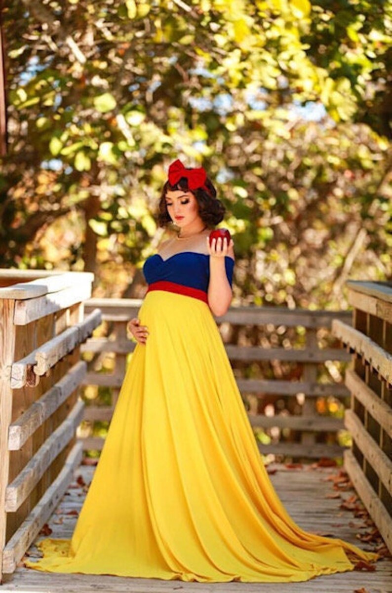 Disney princess maternity dress, Snow White Princess dress,  maternity gown for photoshoot,long maternity gown 