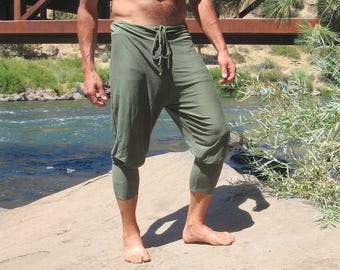 Men's sage green yoga goucho lounge beach resort  jogger capri pants with drawstring