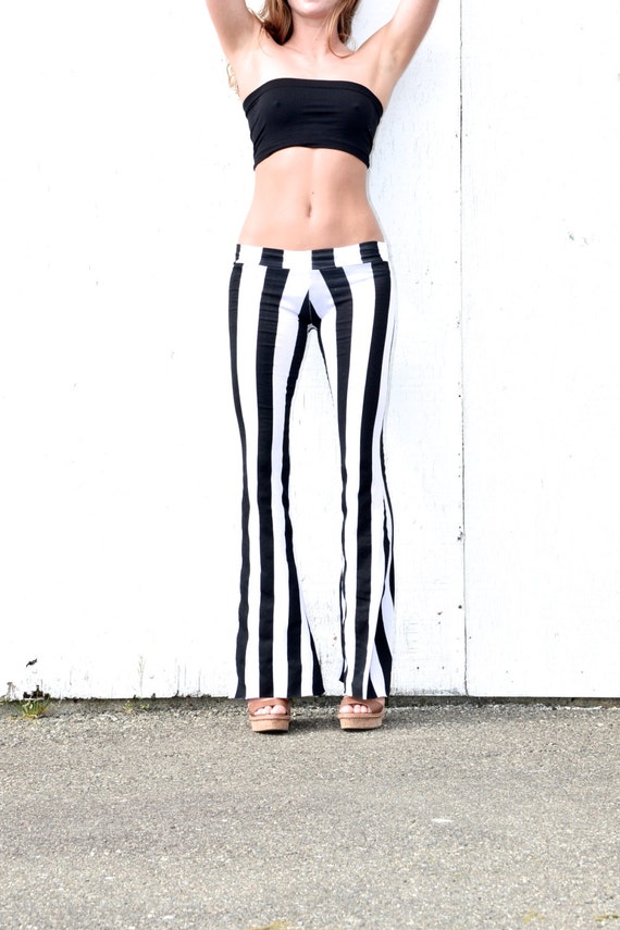 BLACK WHITE Vertical Striped Wide Leg or Flare Leg Bell Bottom Fashion  Gypsy Hippie Retro Festival Yoga Beach Lounge Pants 
