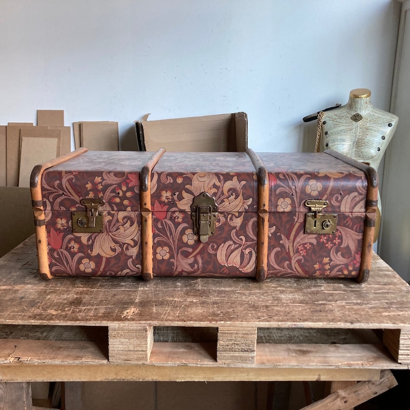 Curated visual reference: Visual Reference: Upcycled Furniture