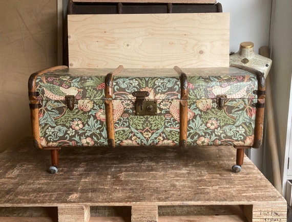 steamer trunk coffee table