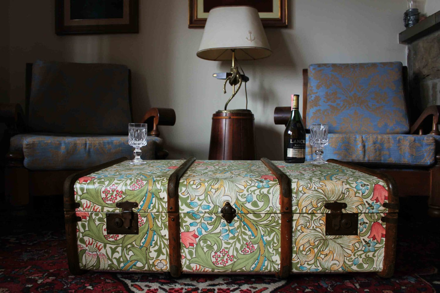 Table Basse Avec Coffre À Vapeur William Morris | Banc De Rangement Recyclé