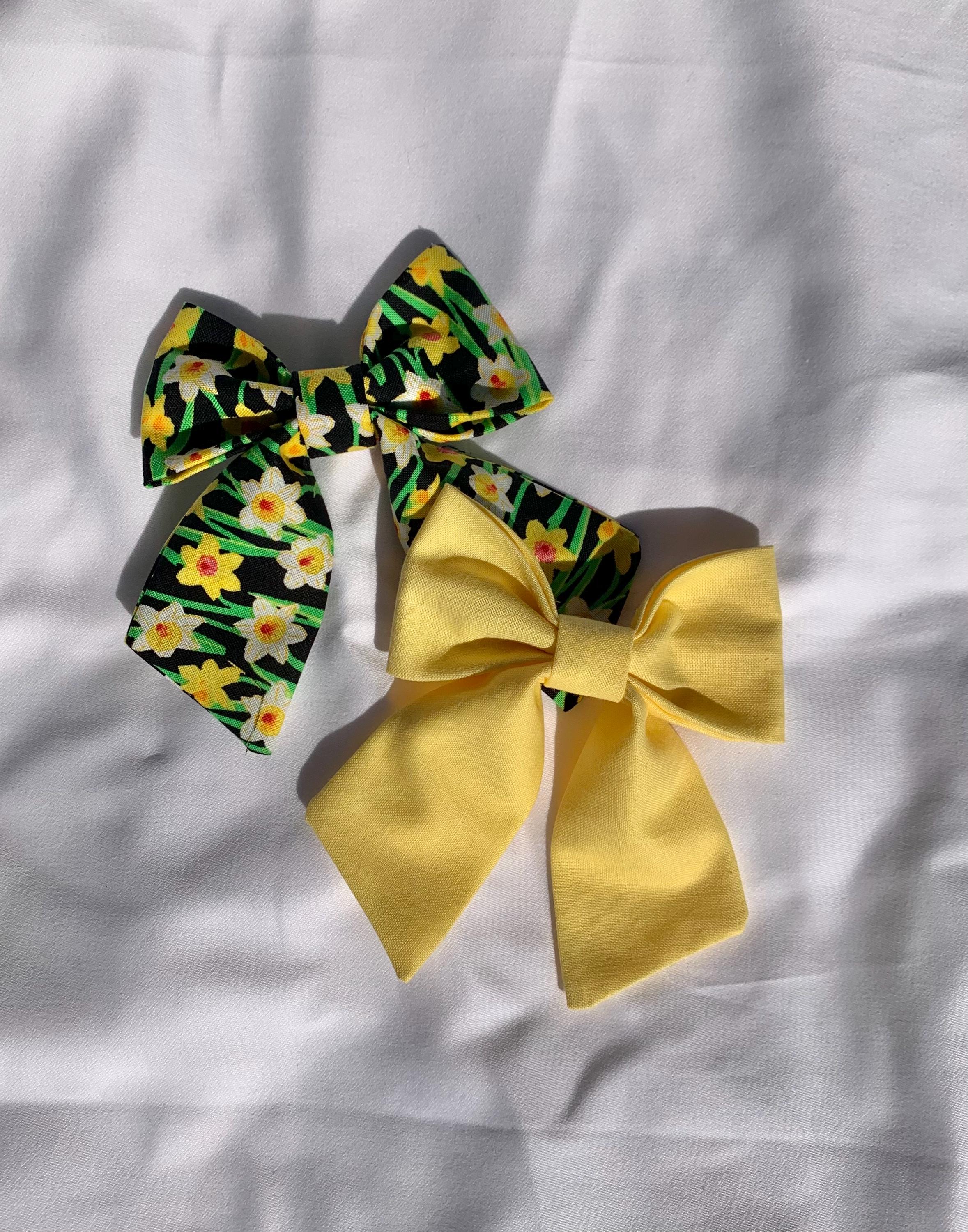 Daffodil Yellow floral print hairbows