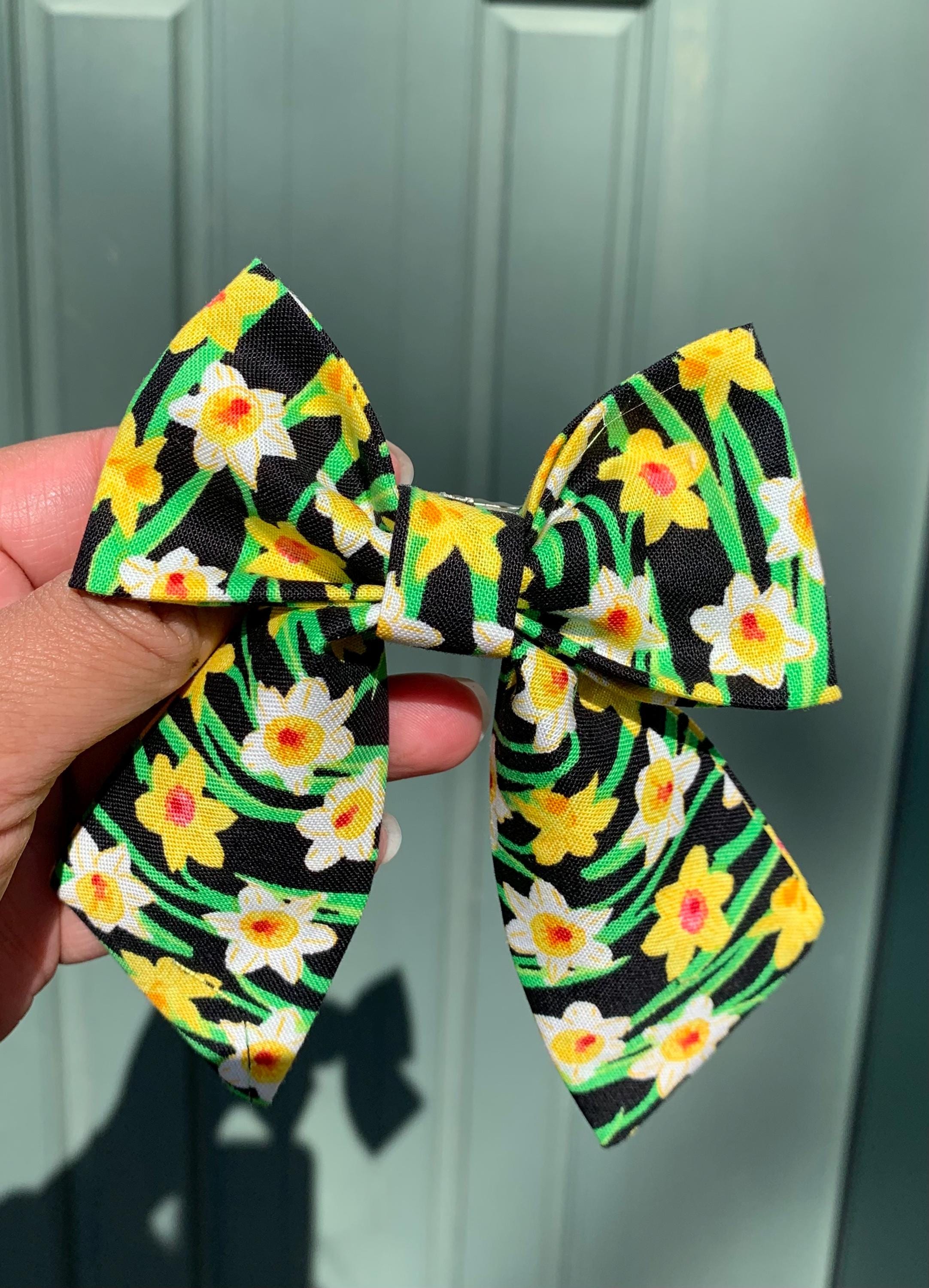 Daffodil Yellow floral print hairbows - Thumbnail 4