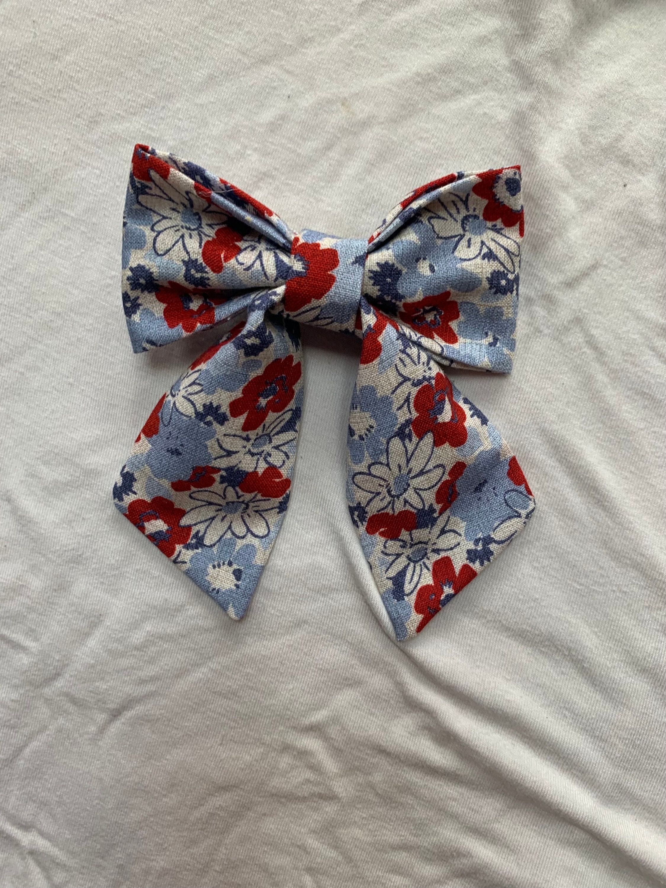 Fourth of July Independence Day Amara Red White and Blue Floral Medium Size sailor Bow - Thumbnail 3