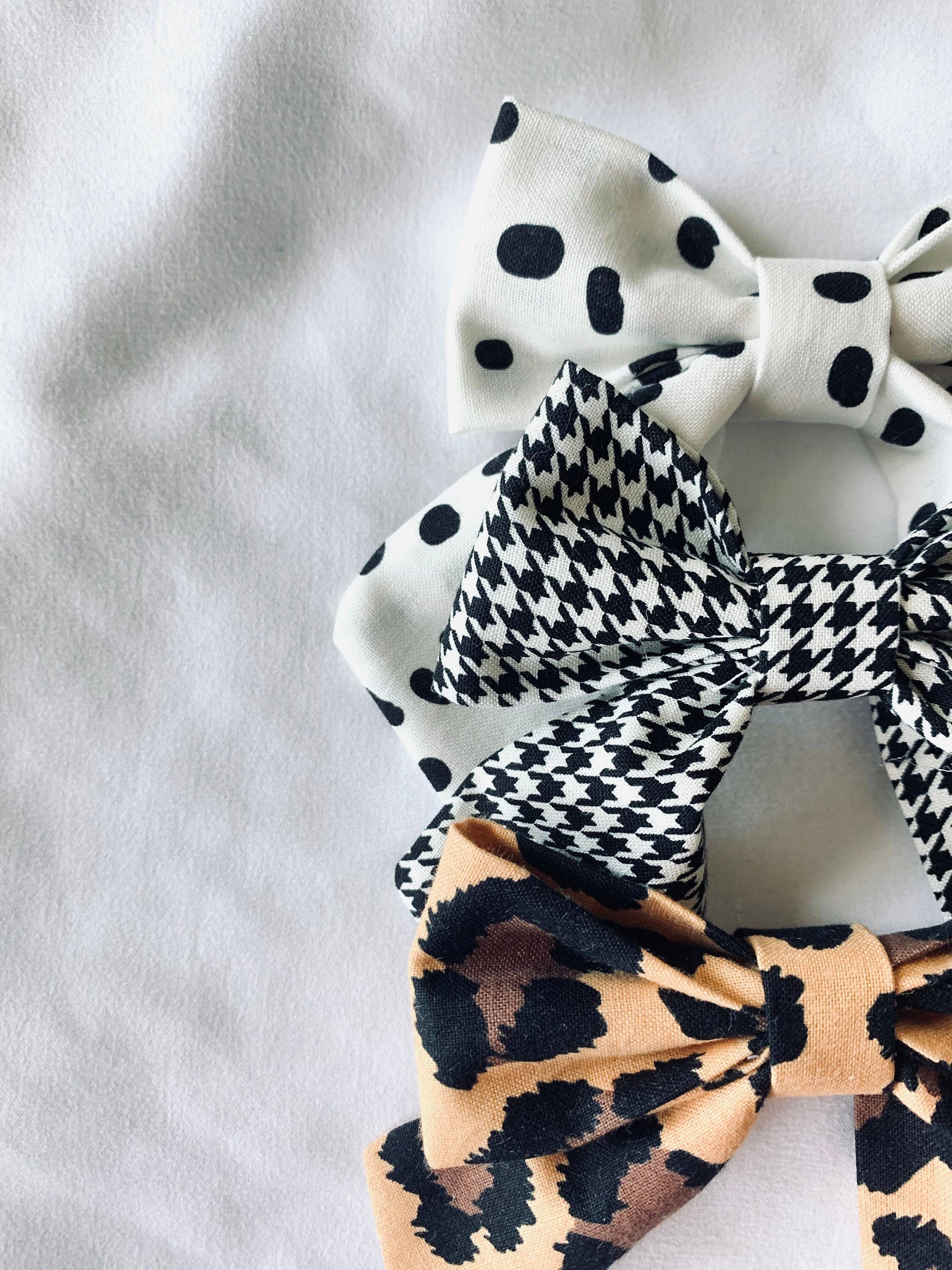 Houndstooth leopard and Dalmatian medium size sailor bows - Thumbnail 2