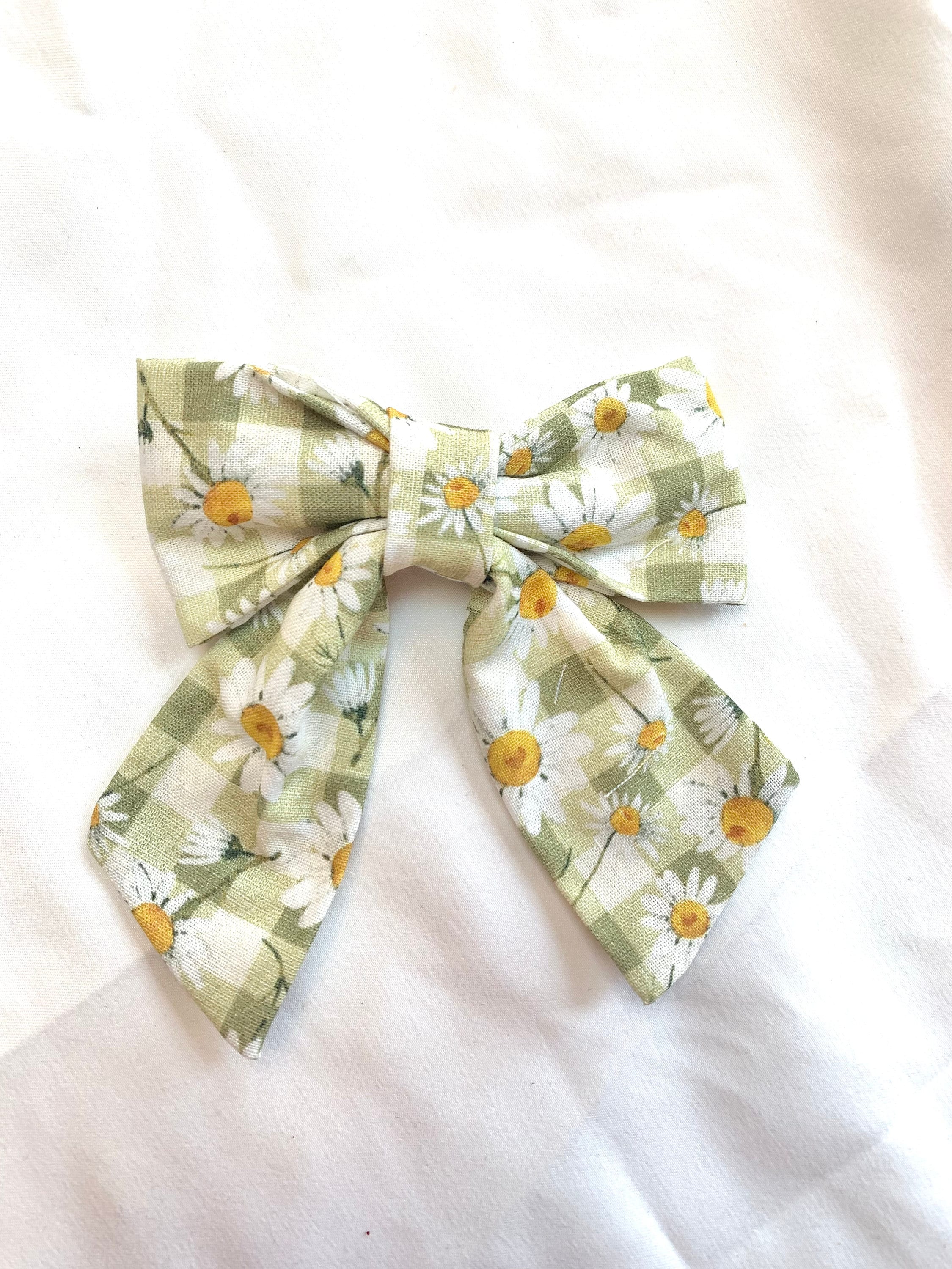 Springtime bee and gingham Medium Sailor bows - Thumbnail 5