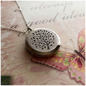 Essential Oil Necklace - Felt Pad Included - Stainless Steel Tree of Life Necklace - Aromatherapy Diffuser Locket Necklace - Add Your Scent