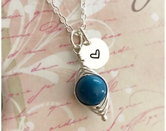 Sterling Silver One Pea in a Pod Necklace - Wire Pea Pod Jewelry - Personalized Stamped Initial Disc - Sweet Pea - New Mom Gift