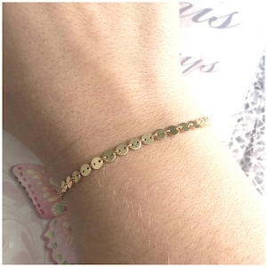 Sparkly Bracelet - Dainty Coin Bracelet - Minimalist Disc Bracelet - Gold Sequin Bracelet - Layering Dot Bracelet - Everyday Wear Simple