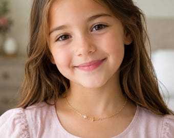 Collana con croce in oro giallo - Gioielli per bambini - Piccola croce con perla - Regalo per battesimo neonato - Presente per neonato