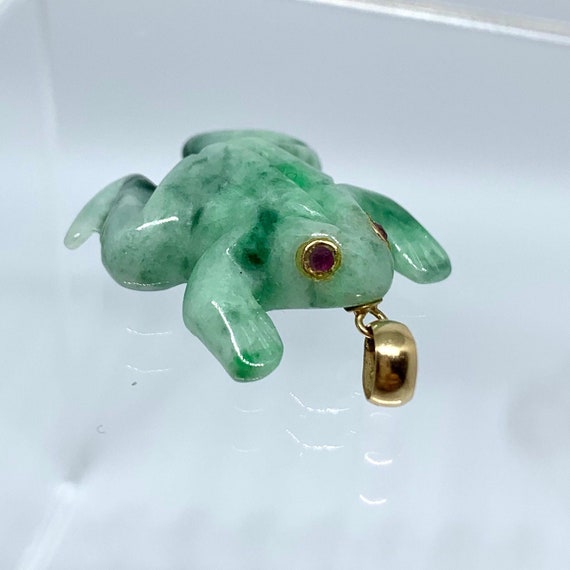 14k jadeite jade frog pendant with ruby eyes - image 1