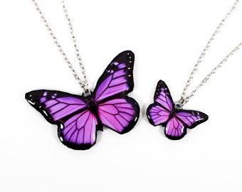 Purple Butterfly Necklace - Elegant Pendant with Intricate Detailing - Perfect Jewelry Gift for Fantasy Lovers and Magical Occasions