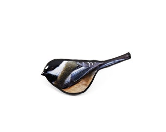 Bird Brooch Pin, Nature-Inspired Jewelry, Handmade Black and Brown Feathered Design, Perfect for Casual Wear, Gifts, and Special Occasions