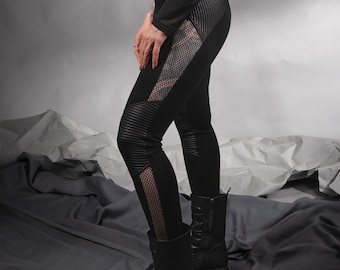 Czarne legginsy Cyberpunk z siateczkowymi panelami – Alternatywne, dopasowane spodnie techwear | PA-M damskie