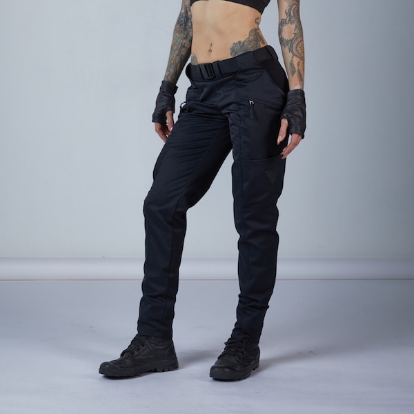 Schwarze Streetwear Hose aus Baumwolle, futuristische Mode für Frauen - PA-C Women