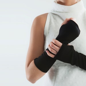 Black arm warmers, gloves without fingertips ARW 画像 3