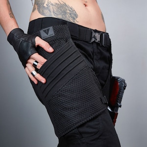 Thigh holster with magnetic buckles - HOL