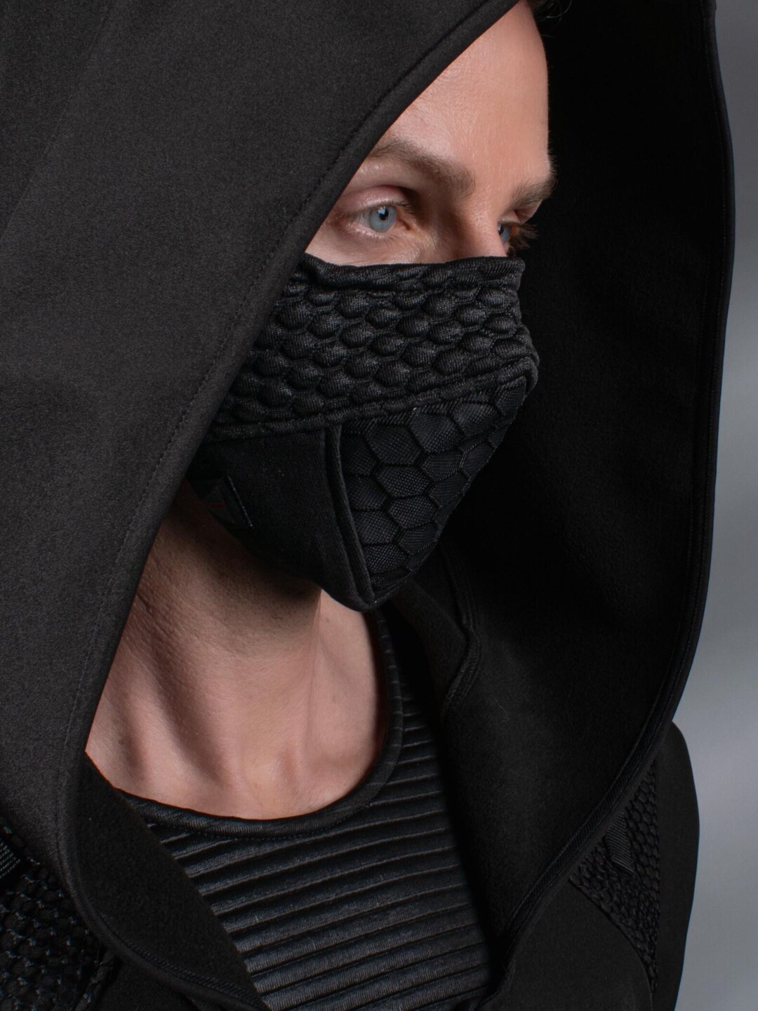Cyberpunk Face Mask, Adjustable Strap, Nose Wire Villain Mask - MC