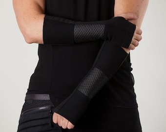 Black cyberpunk arm warmers, techwear gloves, cyberpunk clothing  - H-ARW-Q6