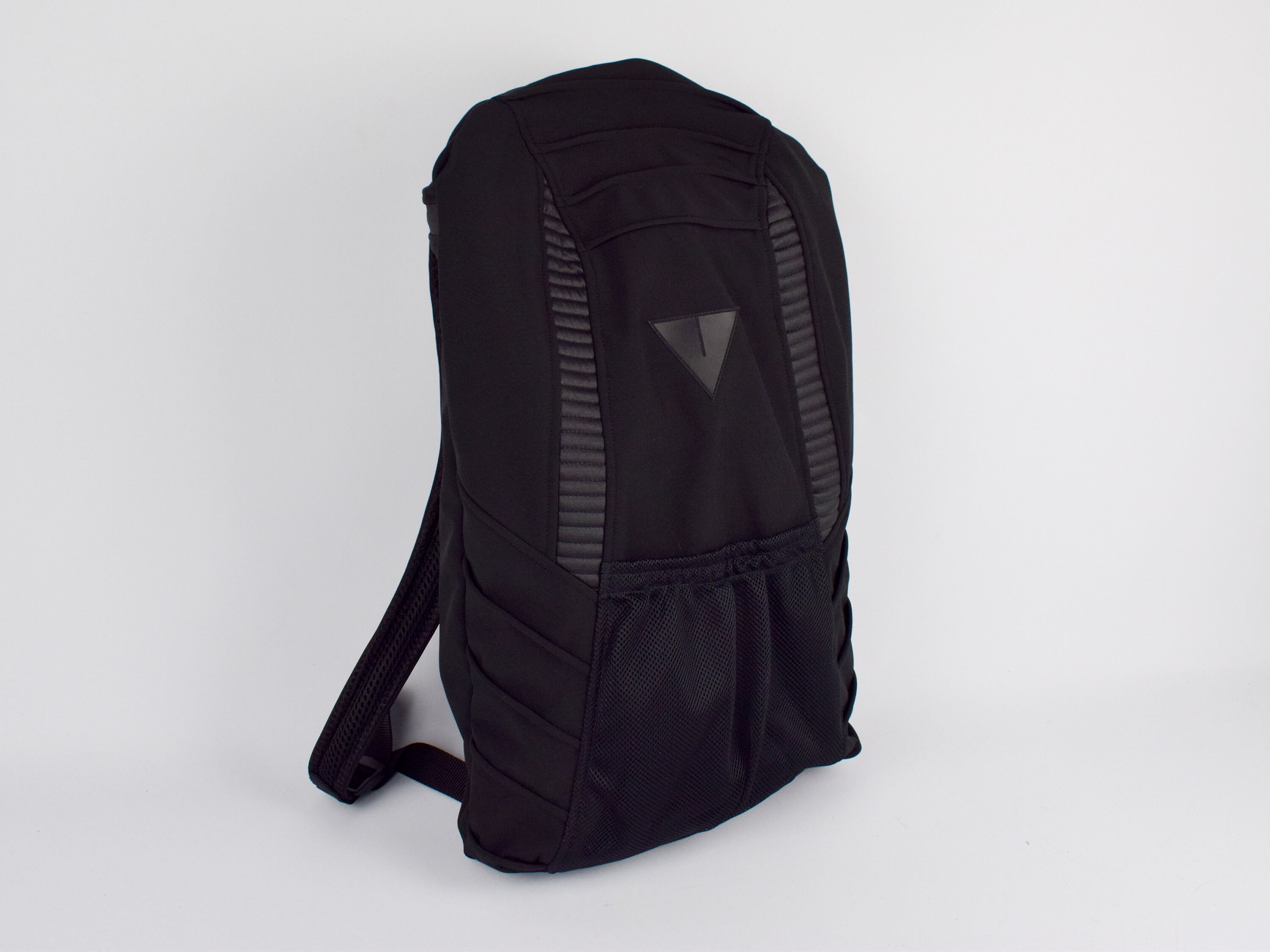 PRNASK1 Black waterproof backpack, antitheft closure