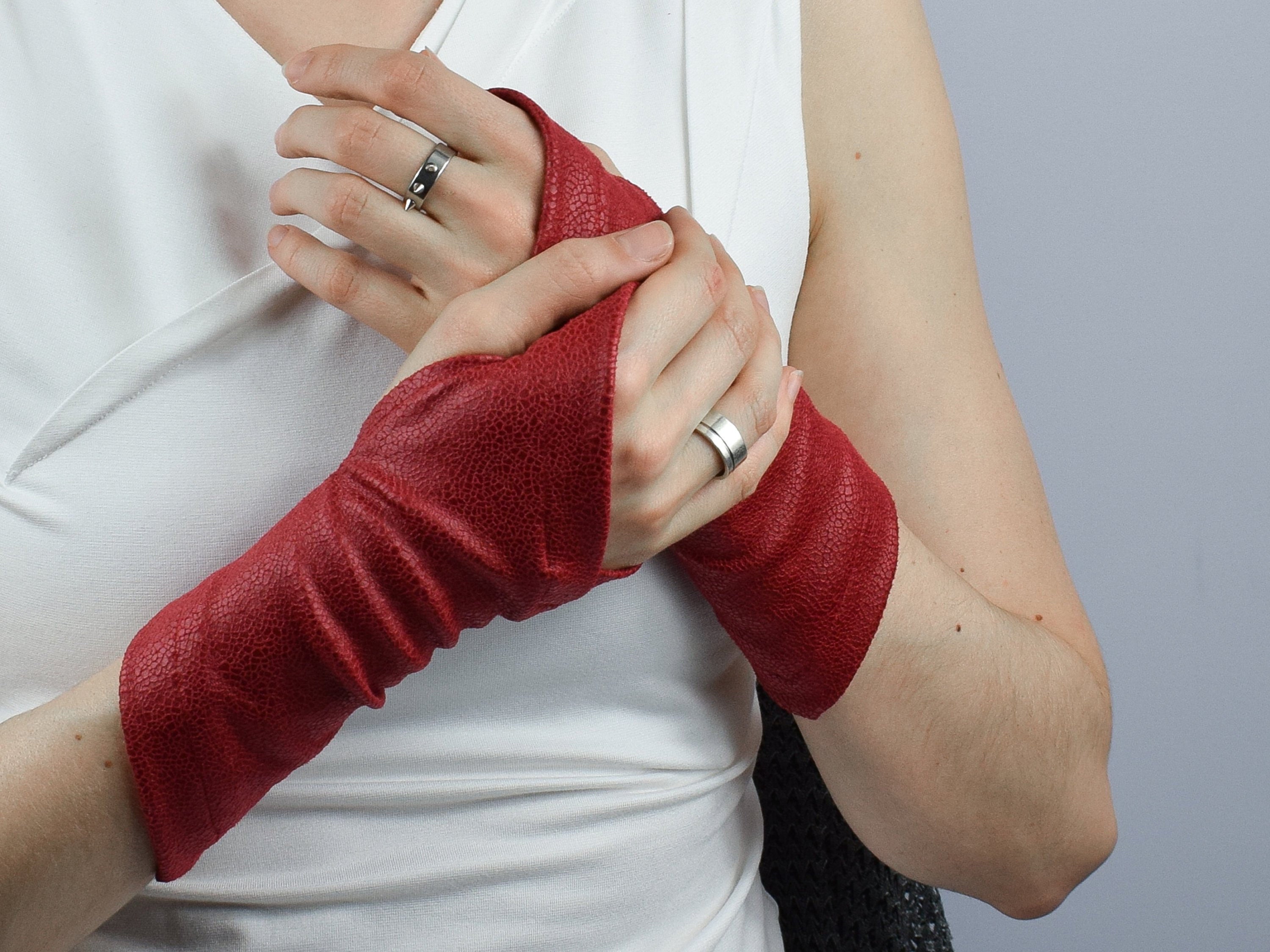 Red Fingerless Gloves, Faux Leather - X-WRW - Etsy