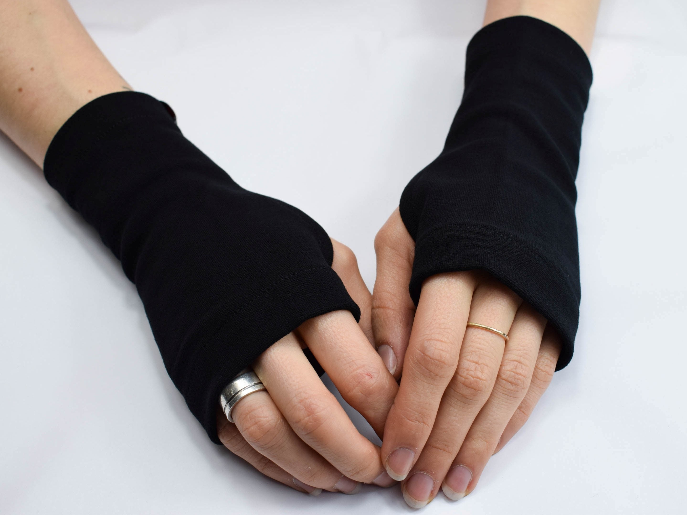 Accessoires Handschoenen & wanten Armwarmers Jersey armwarmers zwarte vingerloze handschoenen fietshandschoenen WRW zwart 