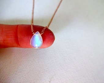 Solitaire Rainbow Moonstone Necklace; Delicate Moonstone Necklace; Modern Necklace Gift; Something Blue; Custom Pendant Moonstone Necklace