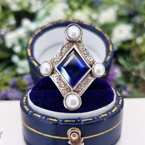 Antique Art Deco 18ct Gold Royal Blue Sapphire & White Pearl Statement Ring / Size Q 1/2 or 8.5 image 1