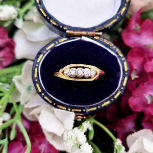 Antique Art Deco 18ct Gold & Platinum 5 Stone Diamond Band Boat Ring / Size M or 6.5